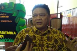 Ridwan Hisjam Ingatkan Airlangga Minta Izin Tertulis dari Jokowi