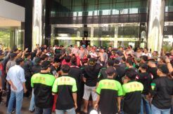 Gara-gara Bendera, Puluhan Anggota FBR Geruduk Kantor Wali Kota Airin