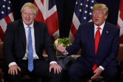 Jelang Pemilu Inggris, Trump Puji PM Johnson Sangat Mampu
