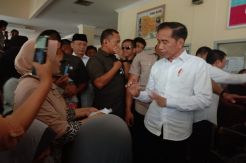 Kembali Sidak di RS, Jokowi Soroti Fasilitas Kelas Tiga