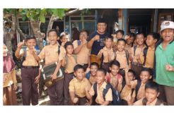 Warga Desa Sambut Hangat...