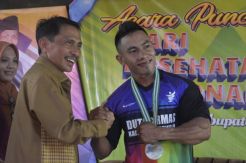 Bupati Nelson Kukuhkan...