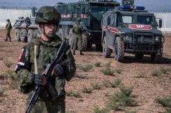 Tentara Rusia Masuki Bekas Ibu Kota ISIS di Suriah