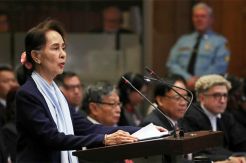 Suu Kyi Bantah Tudingan Genosida Rohingya