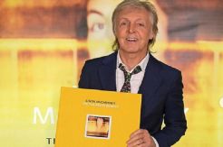 Paul McCartney Buat Album Natal Spesial untuk Keluarga