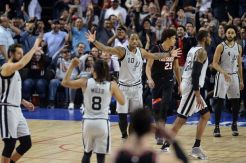 Menangkan Duel Lewat Perpanjangan Waktu, Spurs Cetak Rekor di NBA