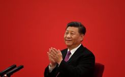 Presiden China Puji Keberanian Pemimpin Hong Kong pada Masa Sulit