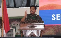 Panglima Ajak Personel TNI-Polri untuk Bersikap Santun dan Humanis