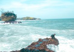 5 Lokasi Spot Foto dan Camping di Pantai Madasari Kabupaten Pangandaran