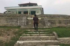 Giri Kedaton, dari Pesantren...