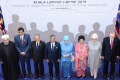 Emas dan Sistem Barter Jadi Cara Empat Negara Muslim Atasi Sanksi