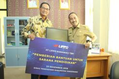 Dukung Pendidikan di Tangerang, LPKR Serahkan Bantuan 47 Komputer