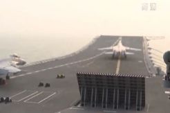Jet Tempur J-15 China Mulai Lepas Landas dari Kapal Induk Shandong