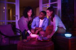 Philips Hue Bikin Dekorasi Rumah Lebih Indah dan Aman