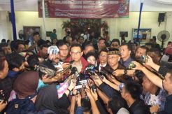 Sambangi Sejumlah Gereja, Anies Pastikan Natal Berjalan Aman dan Damai