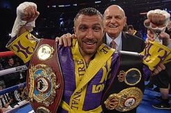 Lomachenko Ungkap Jadwal Pertarungannya vs Teofimo Lopez