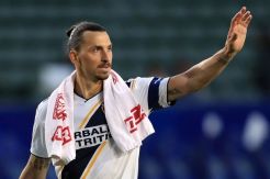 Ubah Klausul Kontrak, Milan Berpeluang Besar Rekrut Ibrahimovic
