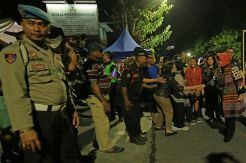 Kunjungi Empat Gereja, Risma Pastikan Surabaya Aman dan Damai