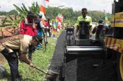 Bupati Banyumas Resmikan Penggunaan Aspal Hotmix Campur Limbah Plastik