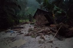 Banjir Bandang Terjang Labuhan Batu Utara dan Labuhan Batu Sumut