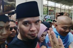 Didampingi Mulan Jameela, Ahmad Dhani Tinggalkan Lapas Cipinang