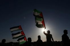 Israel Kembali Tahan...