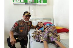 Kapolda Sulbar Jenguk...