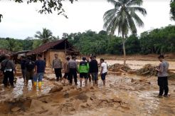 2 Warga Lebak Hilang Terseret Arus Sungai Ciberang