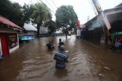 PLN Padamkan Listrik di 724 Wilayah Jakarta yang Terdampak Banjir