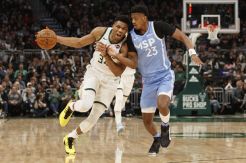 Bucks Benamkan Timberwolves,...