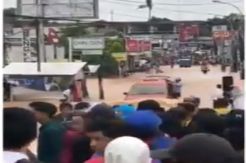 Heboh! Angkot Isuzu...