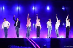 24 Januari, BTS Lelang 7 Mikrofon Bertanda Tangan Seharga Rp138 Juta