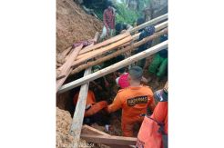 Satu Keluarga Tertimbun Longsor di Lebak Ditemukan Meninggal Dunia