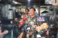 Kapal Asing Masuk Perairan RI, Luhut Sebut Keterbatasan Coast Guard