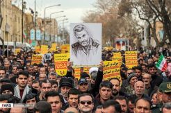Protes Pembunuhan Jenderal Soleimani, Puluhan Ribu Warga Iran Berdemo