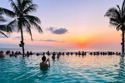 Bali Jadi Destinasi...