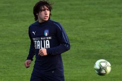 Inter dan Juventus Berebut Tanda Tangan The New Andrea Pirlo
