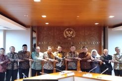 Foto Bergandengan Firli Bahuri dan Ahmad Basarah, Fadel: Ada Apa Ini