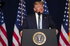 Trump: Saudi Bayar Rp13,6 Triliun untuk Pengerahan Pasukan AS