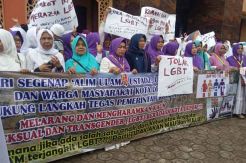 Dukung Pemkot, Ratusan Jemaah Taklim di Depok Tolak LGBT