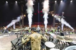 Alat Peledak Meletus, SUM 41 Terpaksa Batalkan Konser di Paris
