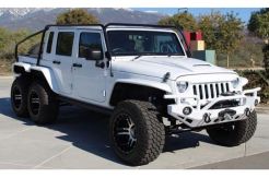 Penampakan Gahar Jeep Wrangler saat Disulap Punya Enam Roda