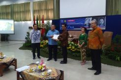 Menristek Dorong Dosen Gaul dengan Dunia Industri