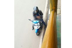 Viral, Pria Ini Nekat...