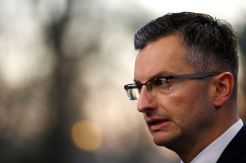 Perdana Menteri Slovenia Mundur dan Dorong Pemilu Dipercepat