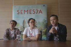 Film Semesta Tampilkan...