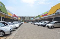 Auto Exhibition Center Beri Kemudahan Merawat Mobil di Musim Hujan