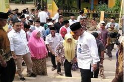 Serap Aspirasi, Bupati Bima dan Wakilnya Disambut Antusias Ribuan Warga
