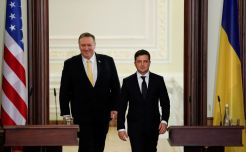 Pompeo Janji Dukung Ukraina Seiring Sidang Pemakzulan Trump