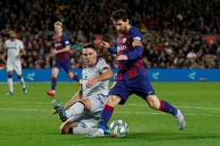 Patut Dipuji, Messi Tetap Bela Barcelona meski Masih Cedera